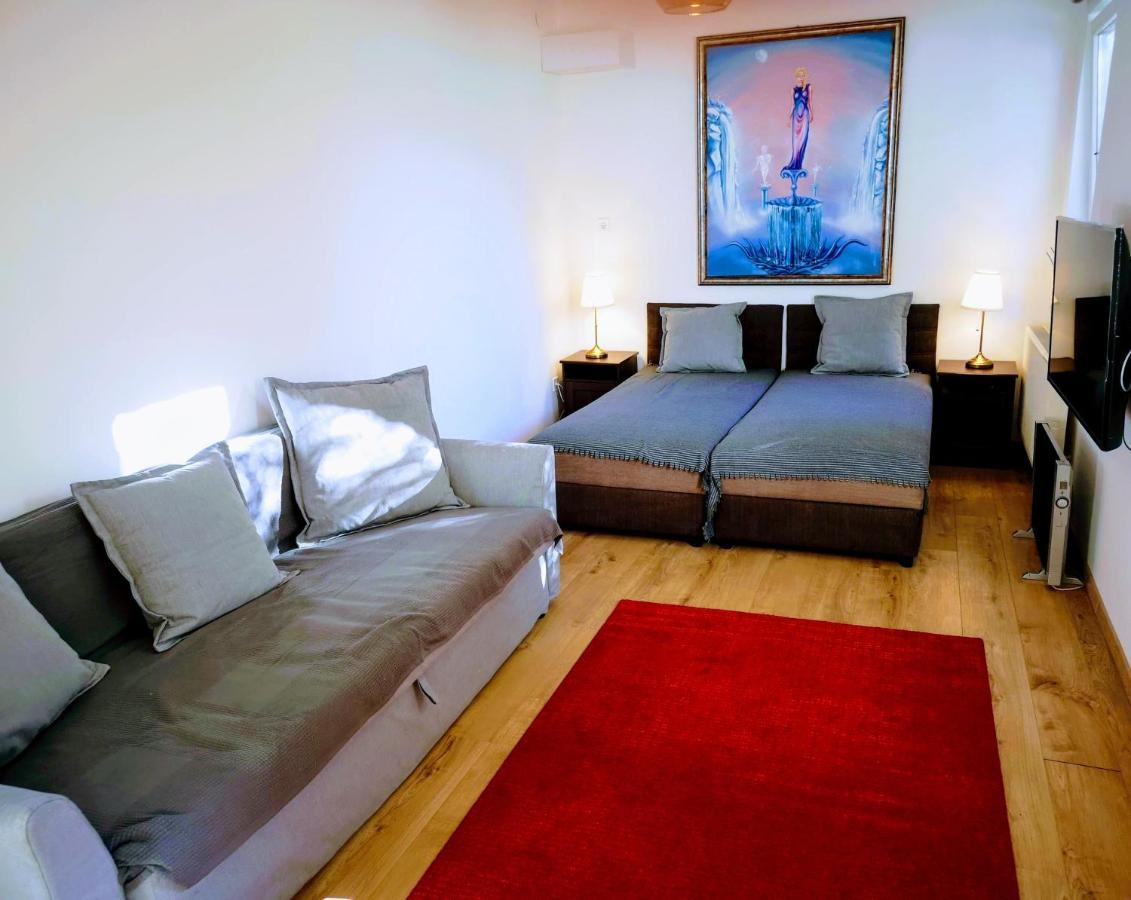 Arvalanyhaj Home Apartman Херцегхалом Екстериор снимка